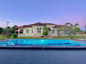 My Excel Garden Deluxe Villa with Orchard and Pool
